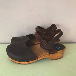 Women's Brown Leather Clog Mules with Adjustable Strap